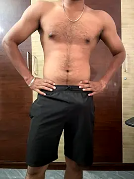 Snapshot of RightFielder chatting on October 15, 2025, 12:27 pm RightFielder online show from October 15, 2025, 12:27 pm