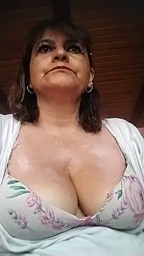 Snapshot of BiancaSteel chatting on June 24, 2026, 5:01 pm BiancaSteel online show from June 24, 2026, 5:01 pm