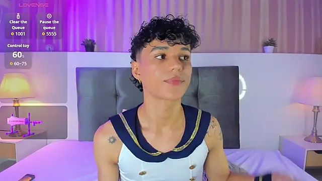 Kai riptide online show from November 6, 2025, 8:43 pm