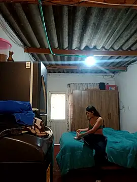 Valen Person online show from October 25, 2025, 11:29 am