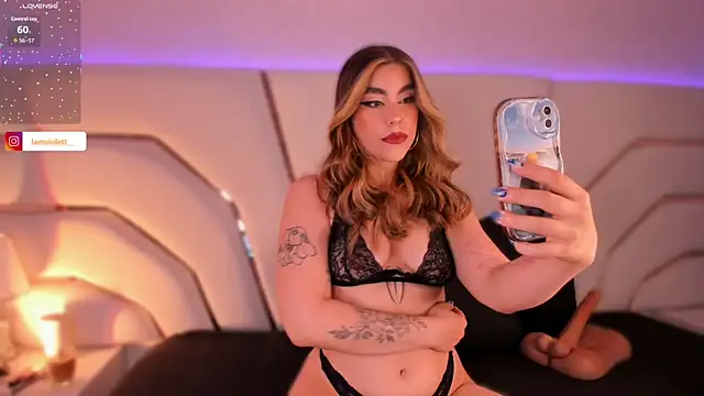 Violeta-Marquez online show from April 9, 2026, 11:48 am