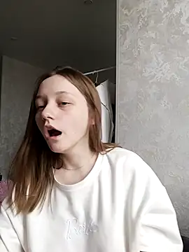 Snapshot of Bonechka chatting on November 5, 2025, 8:14 am Bonechka online show from November 5, 2025, 8:14 am