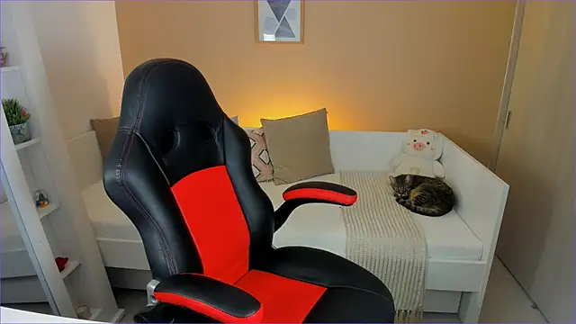 ValentinaMilann online show from February 3, 2026, 12:53 am