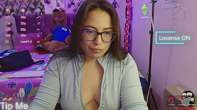 Anny  cute online show from November 19, 2025, 8:31 pm