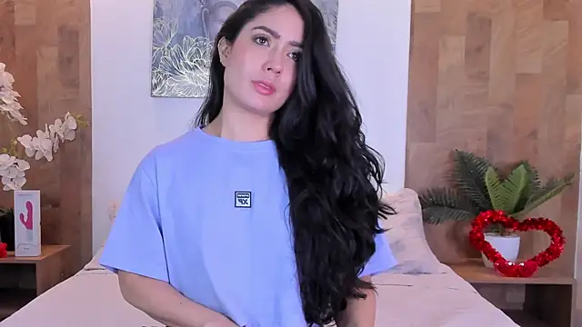 isabella winkler online show from February 12, 2026, 11:38 am