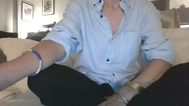 Valentinette online show from May 14, 2026, 7:09 pm