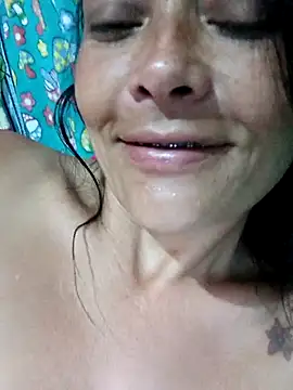 Snapshot of sarayulith chatting on July 2, 2026, 12:55 pm sarayulith online show from July 2, 2026, 12:55 pm