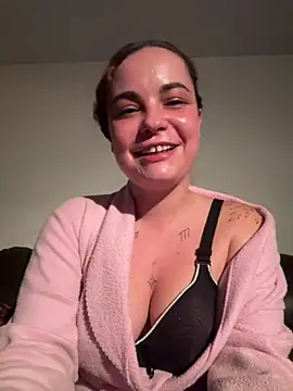 Snapshot of Biana_Fernan chatting on May 19, 2026, 9:10 pm Biana Fernan online show from May 19, 2026, 9:10 pm