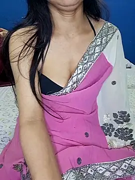 Cute-Zarina online show from November 14, 2025, 2:38 pm