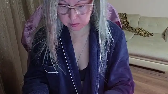 Snapshot of Wane_Witch chatting on October 5, 2025, 7:01 pm Wane Witch online show from October 5, 2025, 7:01 pm