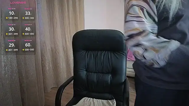 Snapshot of Wane_Witch chatting on November 7, 2025, 1:33 pm Wane Witch online show from November 7, 2025, 1:33 pm