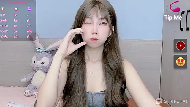 Evelyn-168 online show from October 7, 2025, 2:36 pm