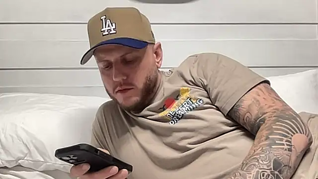 Thegreatwhitepipe online show from September 24, 2025, 10:29 am