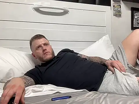 Thegreatwhitepipe online show from September 25, 2025, 1:42 am