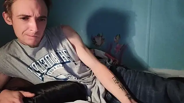 Snapshot of Ilovepussy1911 chatting on May 28, 2026, 5:10 pm Ilovepussy1911 online show from May 28, 2026, 5:10 pm