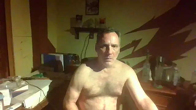 HunkofRock online show from April 11, 2026, 4:17 am