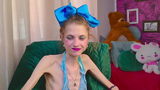 Snapshot of KittyRaine chatting on May 12, 2026, 12:13 pm KittyRaine online show from May 12, 2026, 12:13 pm