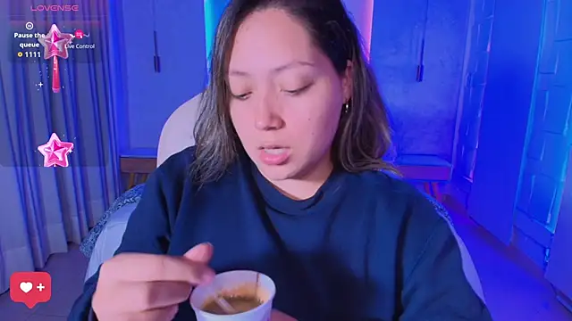 Snapshot of heidy_johns chatting on September 18, 2025, 3:30 am heidy johns online show from September 18, 2025, 3:30 am