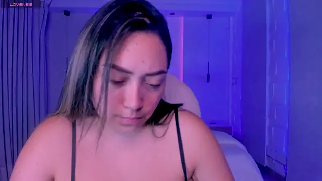 Snapshot of heidy_johns chatting on October 8, 2025, 3:15 am heidy johns online show from October 8, 2025, 3:15 am