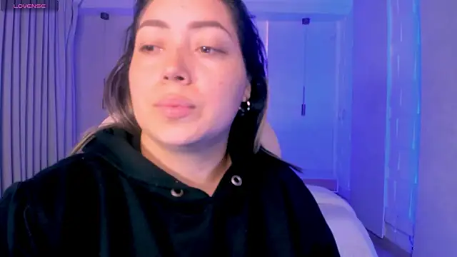 Snapshot of heidy_johns chatting on October 9, 2025, 4:43 am heidy johns online show from October 9, 2025, 4:43 am