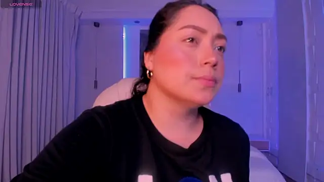 Snapshot of heidy_johns chatting on October 16, 2025, 3:18 am heidy johns online show from October 16, 2025, 3:18 am