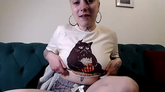 Snapshot of OllympeKaii chatting on March 7, 2025, 7:16 pm OllympeKaii online show from March 7, 2025, 7:16 pm