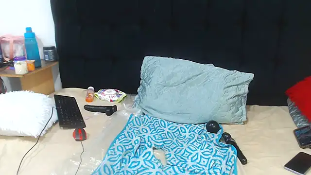 Snapshot of TaurusClitCake chatting on October 25, 2025, 5:26 am TaurusClitCake online show from October 25, 2025, 5:26 am