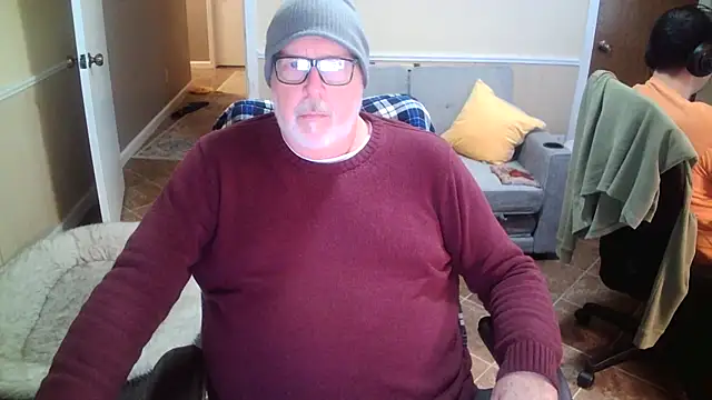 superbearboss online show from December 15, 2025, 8:13 pm