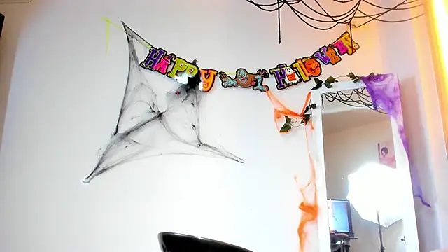 Snapshot of Alexa_Bravva chatting on November 1, 2025, 4:47 am Alexa Bravva online show from November 1, 2025, 4:47 am