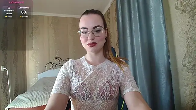 Snapshot of Leila_Kissyu chatting on May 4, 2026, 2:13 pm Leila Kissyu online show from May 4, 2026, 2:13 pm