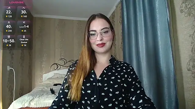 Snapshot of Leila_Kissyu chatting on May 10, 2026, 2:55 pm Leila Kissyu online show from May 10, 2026, 2:55 pm