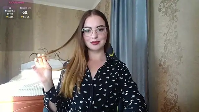 Snapshot of Leila_Kissyu chatting on May 29, 2026, 3:43 pm Leila Kissyu online show from May 29, 2026, 3:43 pm