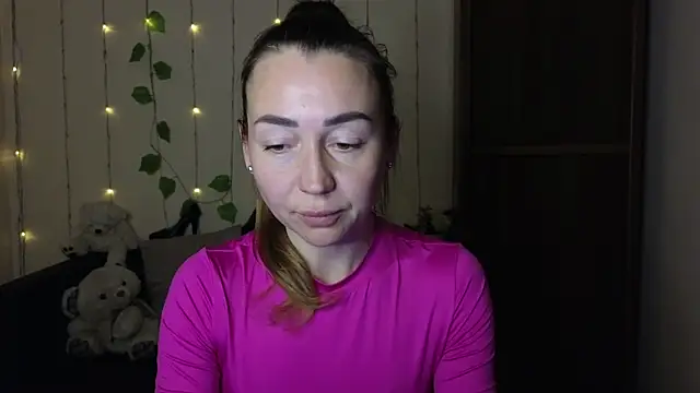 Kiss julli88I online show from March 9, 2025, 12:31 pm