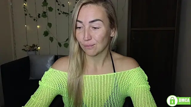 Kiss julli88I online show from October 14, 2025, 5:25 pm