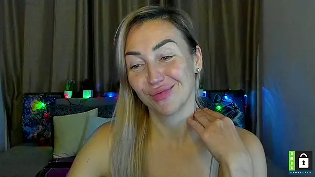 Kiss julli88I online show from December 5, 2025, 7:32 pm