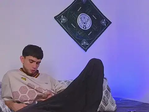 samevansx  online show from September 19, 2025, 1:56 pm