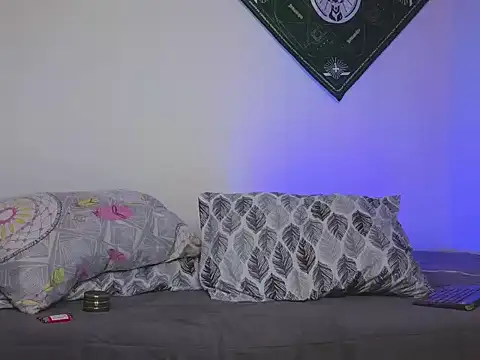 samevansx  online show from September 23, 2025, 3:37 pm