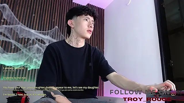 Snapshot of troy_rouge chatting on October 25, 2025, 7:19 pm troy rouge online show from October 25, 2025, 7:19 pm