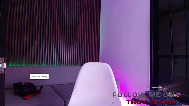 Snapshot of troy_rouge chatting on November 10, 2025, 7:13 pm troy rouge online show from November 10, 2025, 7:13 pm