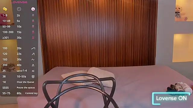 Snapshot of ZaraBlaze5 chatting on September 29, 2025, 12:32 pm ZaraBlaze5 online show from September 29, 2025, 12:32 pm