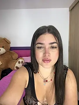 Snapshot of ZaraBlaze5 chatting on November 13, 2025, 10:30 pm ZaraBlaze5 online show from November 13, 2025, 10:30 pm