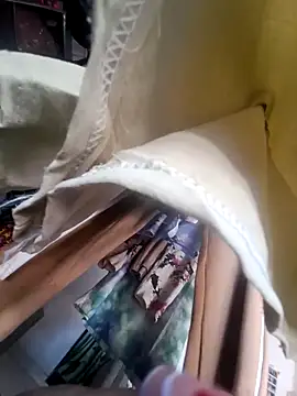 Milena Foox online show from November 1, 2025, 7:49 pm