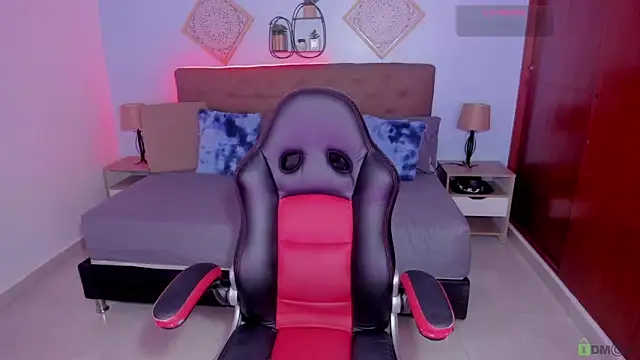 Snapshot of _Lilly_miller chatting on November 9, 2025, 5:33 pm Lilly miller online show from November 9, 2025, 5:33 pm