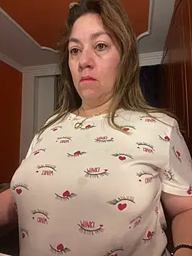 Luna-nevada online show from April 8, 2026, 10:37 am