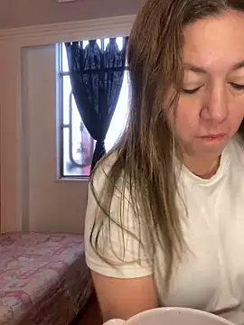 Luna-nevada online show from April 13, 2026, 4:56 pm