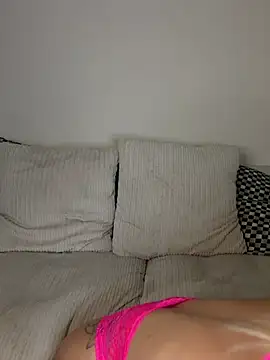 darcydixx online show from July 24, 2026, 8:01 am