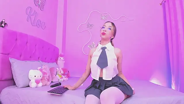 KloeJonnes  online show from March 29, 2026, 3:28 am