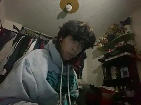 kirito kun online show from March 8, 2026, 7:56 am