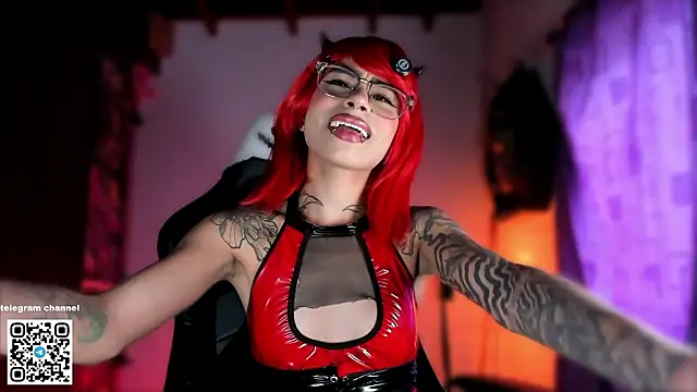 sofiafenty online show from February 4, 2026, 6:58 pm