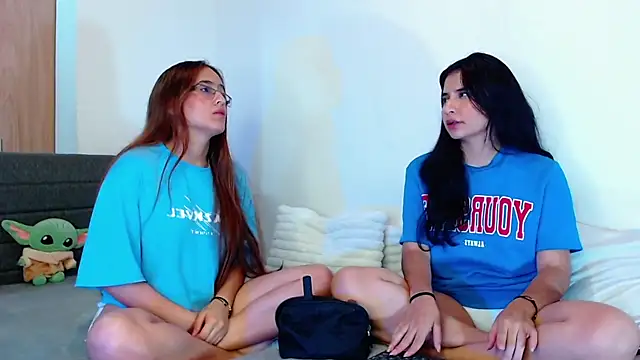 Snapshot of lannebecker chatting on October 22, 2025, 4:46 am lannebecker online show from October 22, 2025, 4:46 am